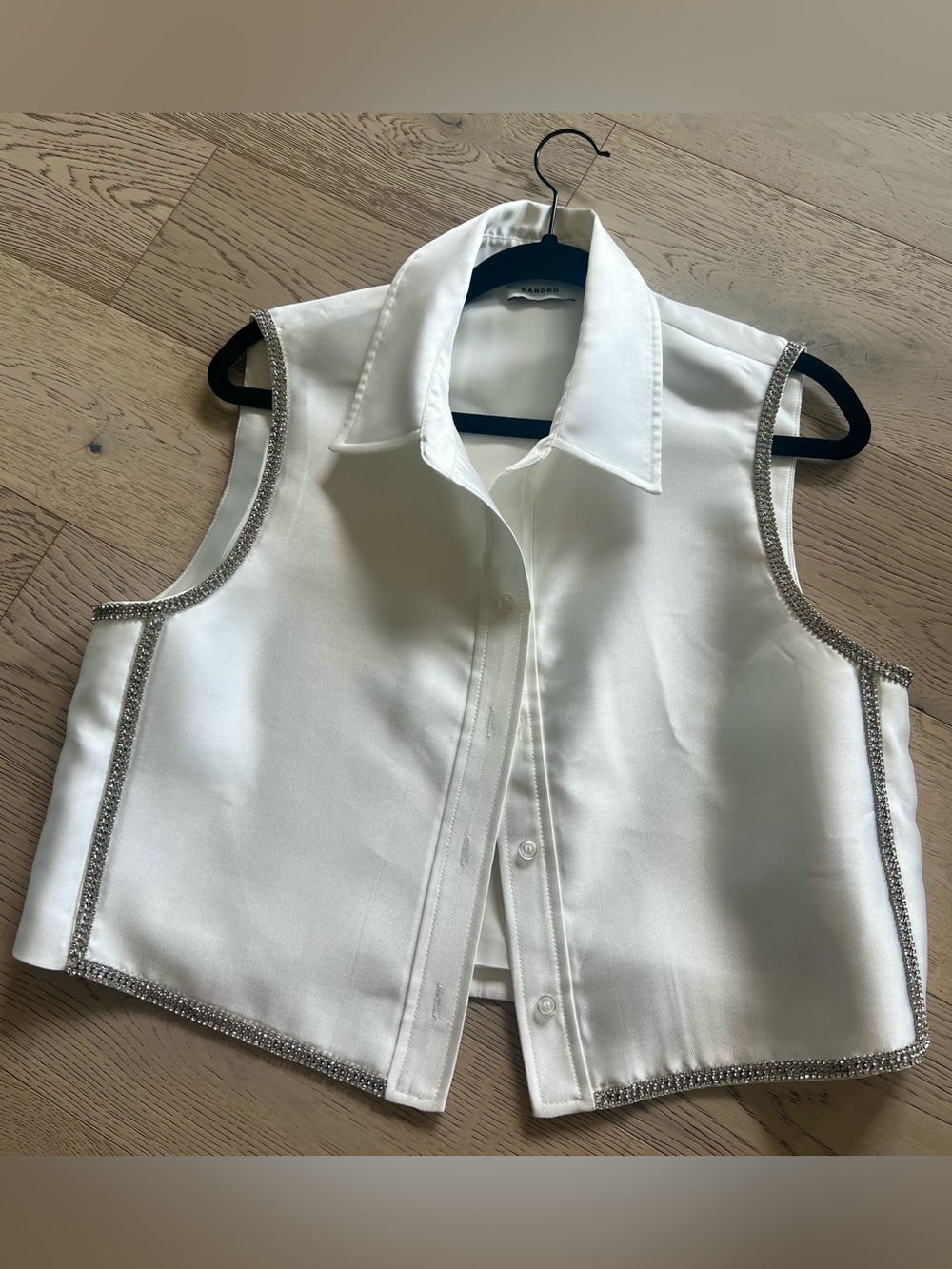 NWT Sandro White Sleeveless Button-Front Top